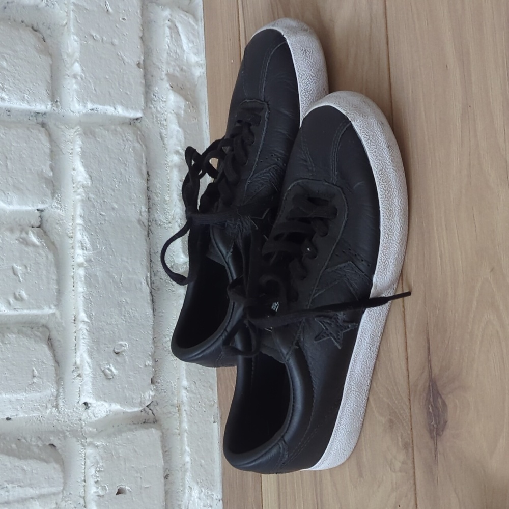Converse low top one star